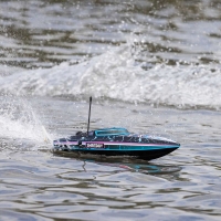 Pro Boat - Recoil 2 18 Self-Righting Brushless Deep-V RTR Shreddy (PRB08053T1)