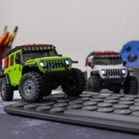 Axial - 1/30 SCX30 Jeep Wrangler JLU 4X4 RTR Brushed Rock Crawler (Battery & Charger Included) White (AXI-2261T2)