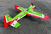 ExtremeFlight - 67" CAP 232 - Green/Red